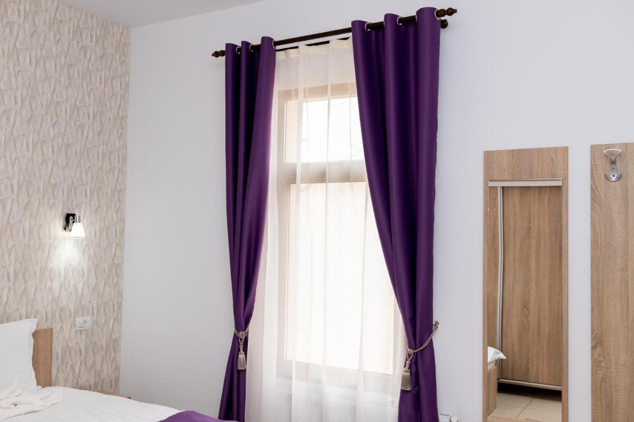 Marconi Guesthouse Хунедоара Экстерьер фото