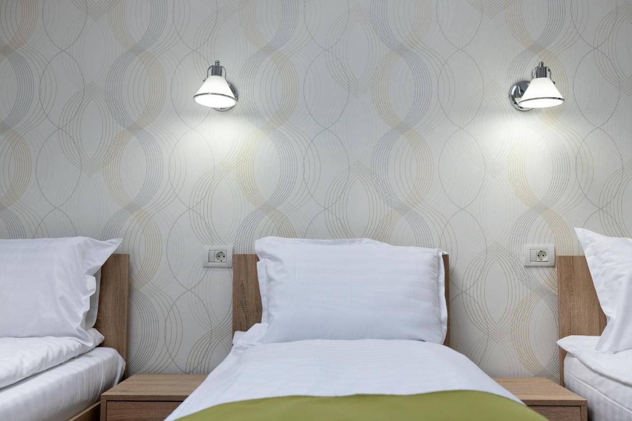 Marconi Guesthouse Хунедоара Экстерьер фото